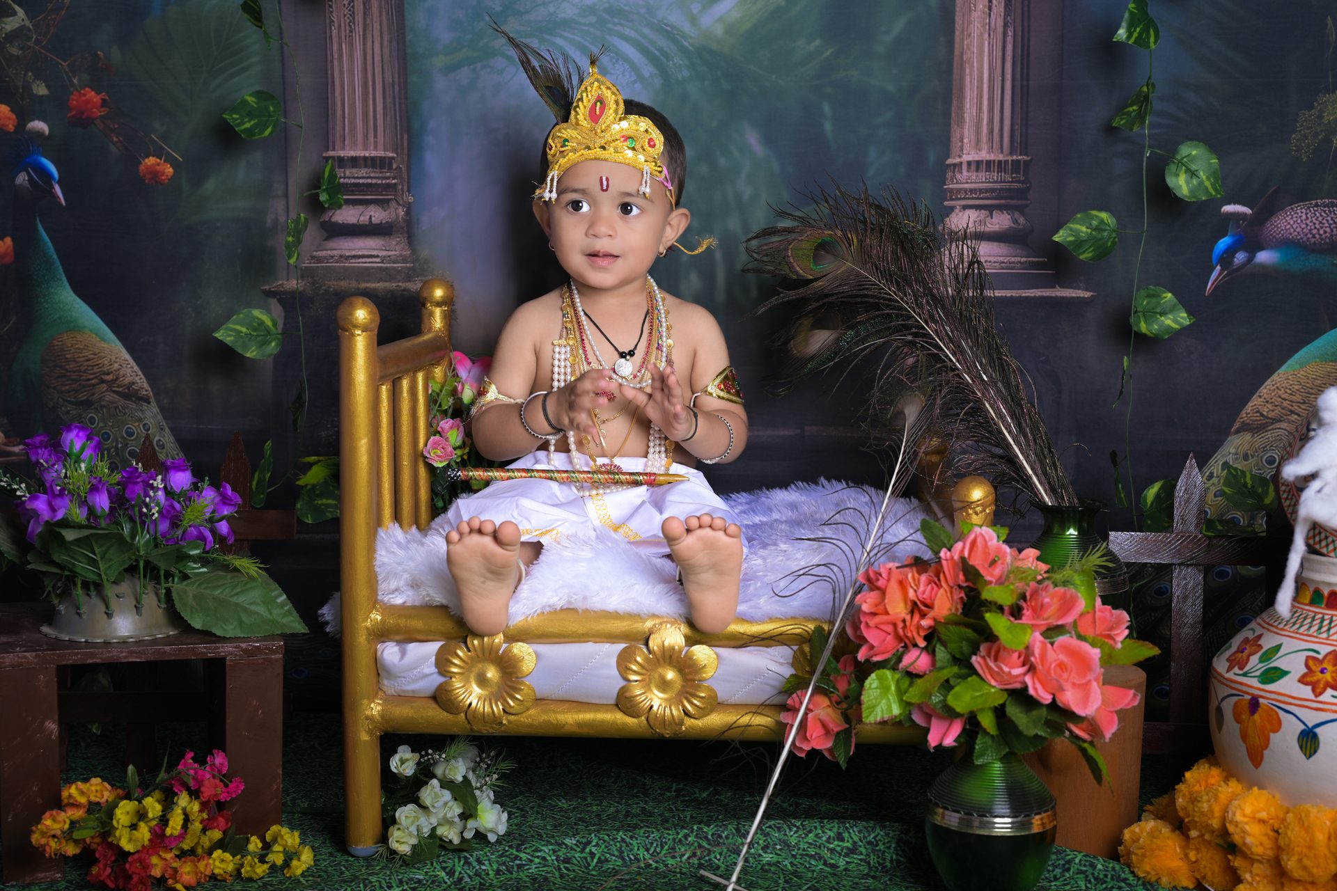 Toddler - Krishna gold throne